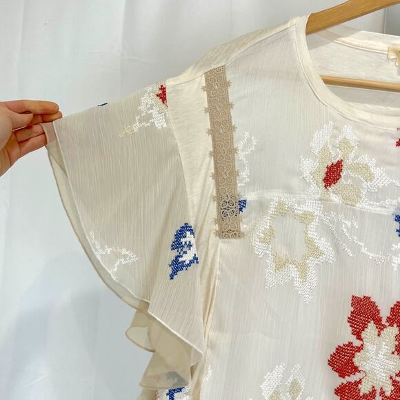 TINY Anthropologie Embroidered Flutter Sleeve Top Cross Stitch Floral Cream M - Picture 4 of 9
